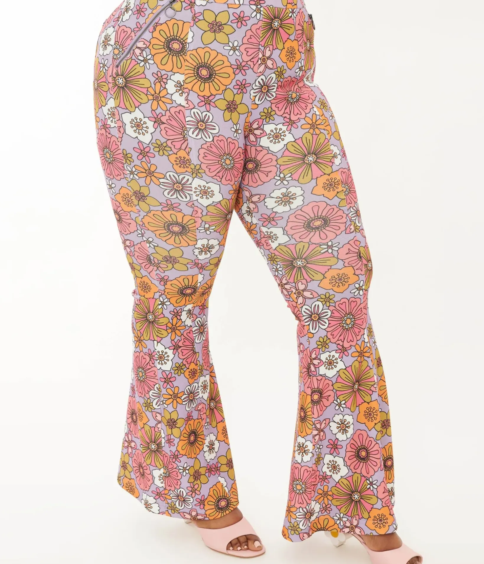 Unique Vintage Pants|Pants>Smak Parlour Plus Lavender Retro Bloom Zipper Pocket Flare Pants