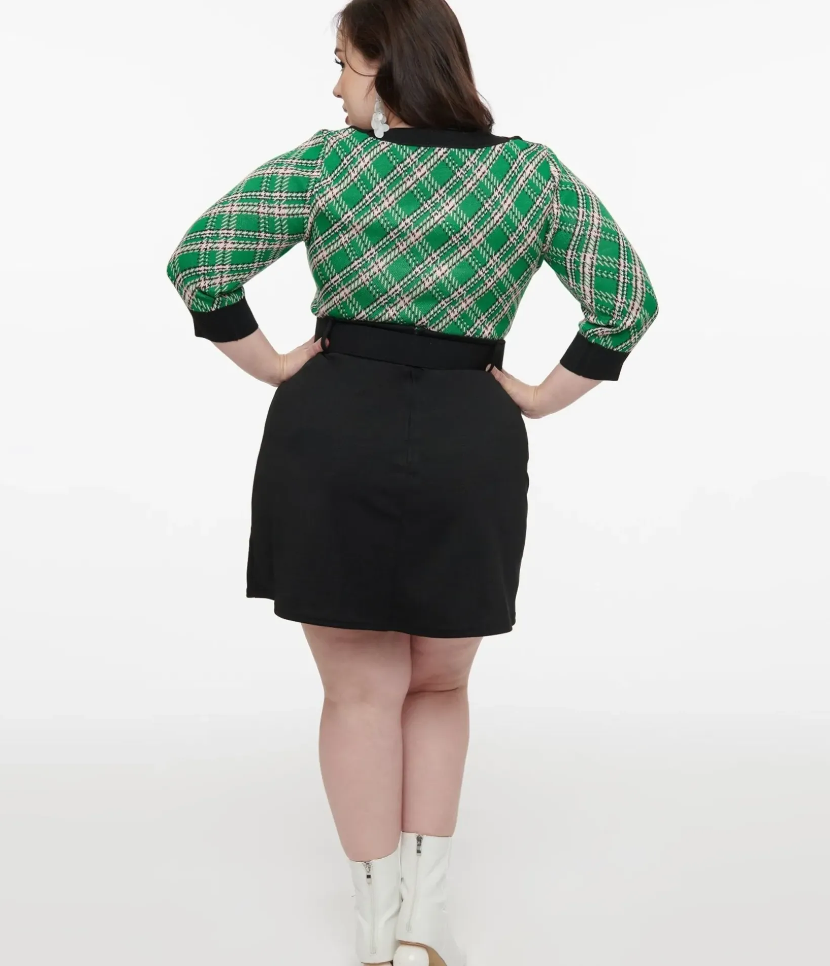 Unique Vintage All Things Black>Smak Parlour Plus Size 1960s Black Hedgehog Embroidered Easy Does It Mini Skirt