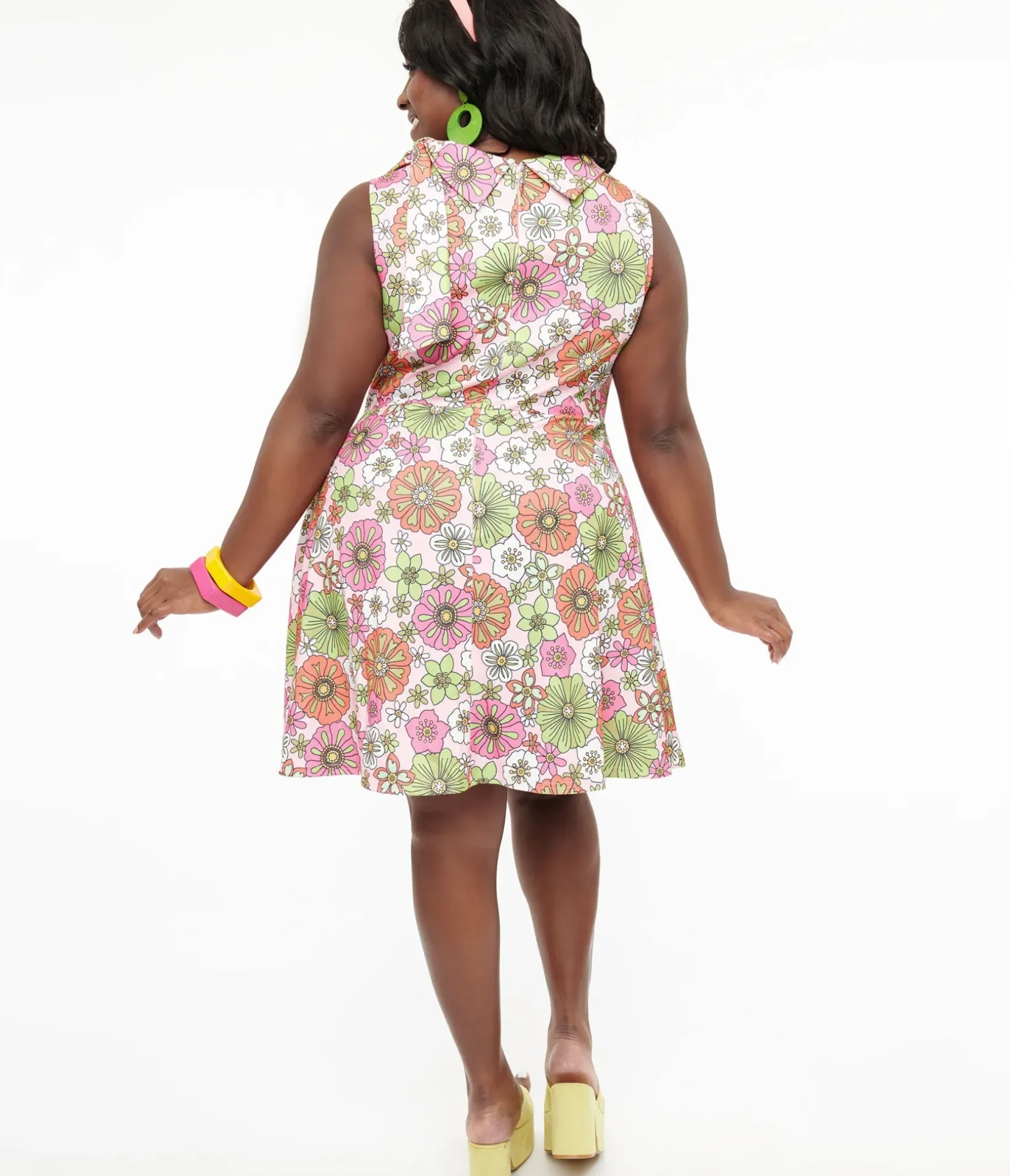 Unique Vintage Fit & Flare|Fit & Flare>Smak Parlour Plus Size 1960s Pink Retro Bloom Mock Turtleneck Fit & Flare Dress