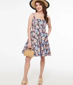 Unique Vintage Fit & Flare|Pocket Dresses>1950s Navy & Multicolor Daisy Print Cotton Flare Dress