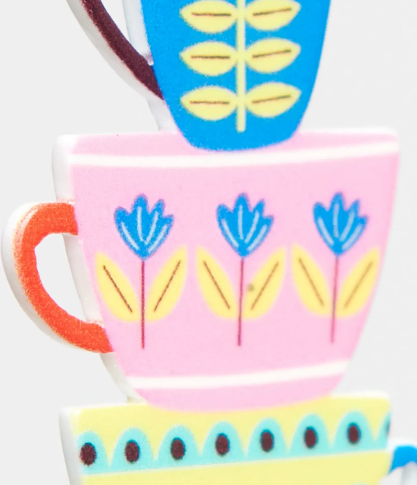 Unique Vintage Earrings>1960s Retro Teacups & Saucers Drop Earrings
