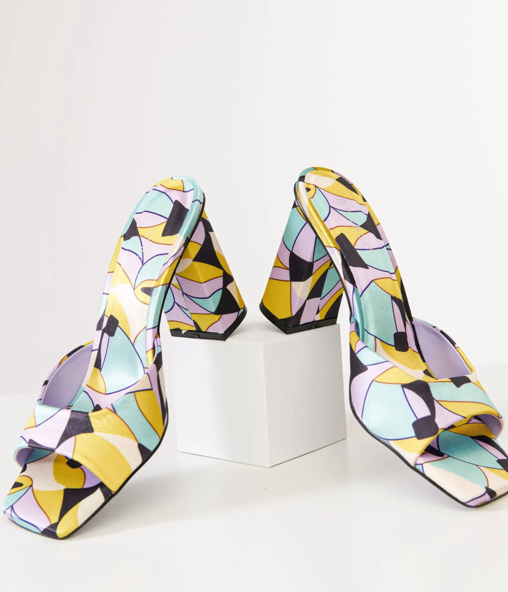 Unique Vintage Heels>1960s Stained Glass Square Toe Mule Heels