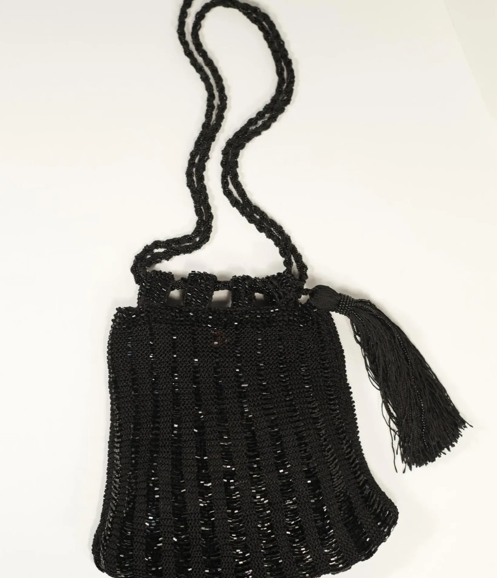 Unique Vintage Flapper Accessories>1920s Style Black Beaded & Crochet Tassel Purse