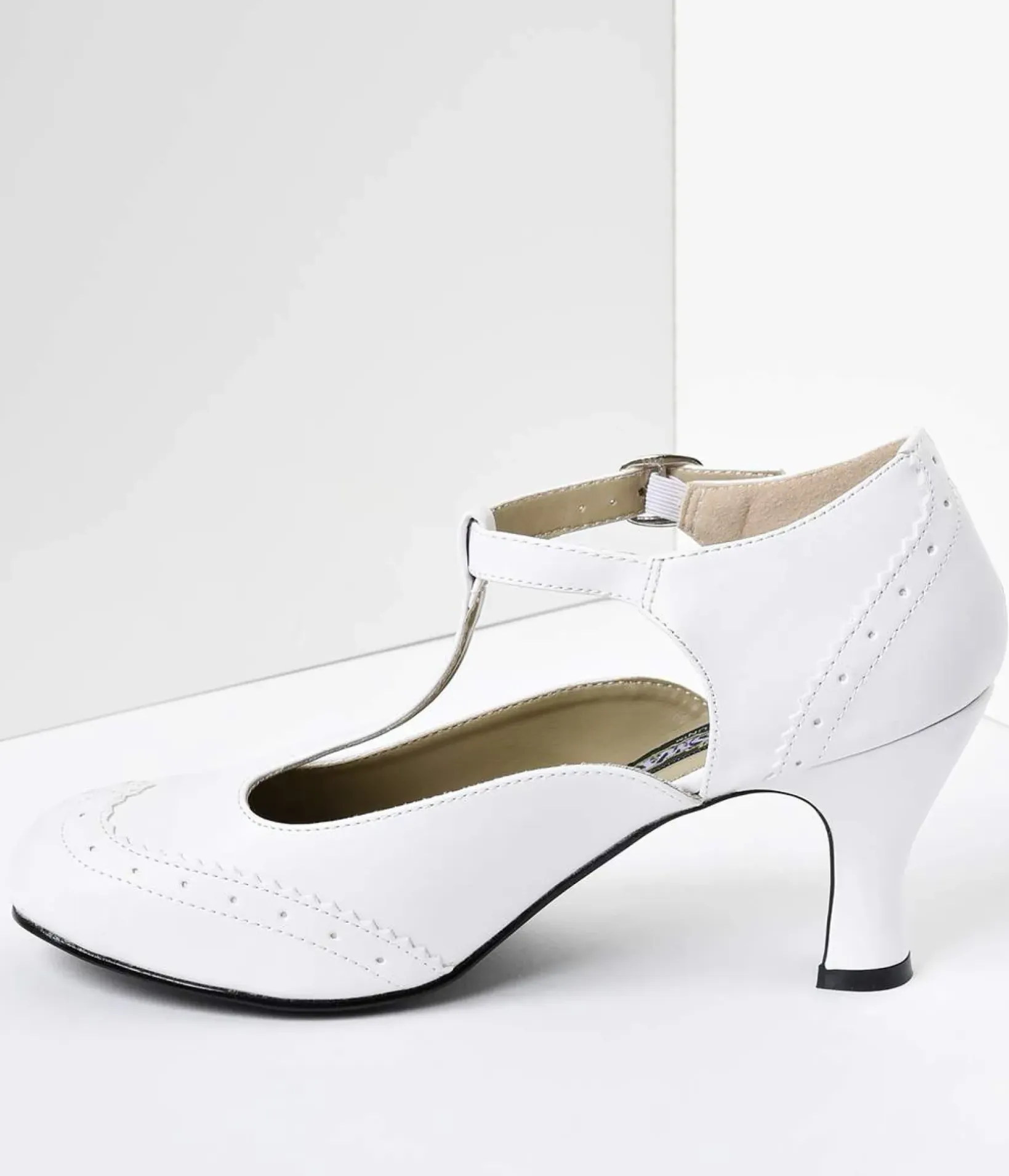 Unique Vintage Special Occasion|Heels>1920s White T-Strap Mary Jane Kitten Heels