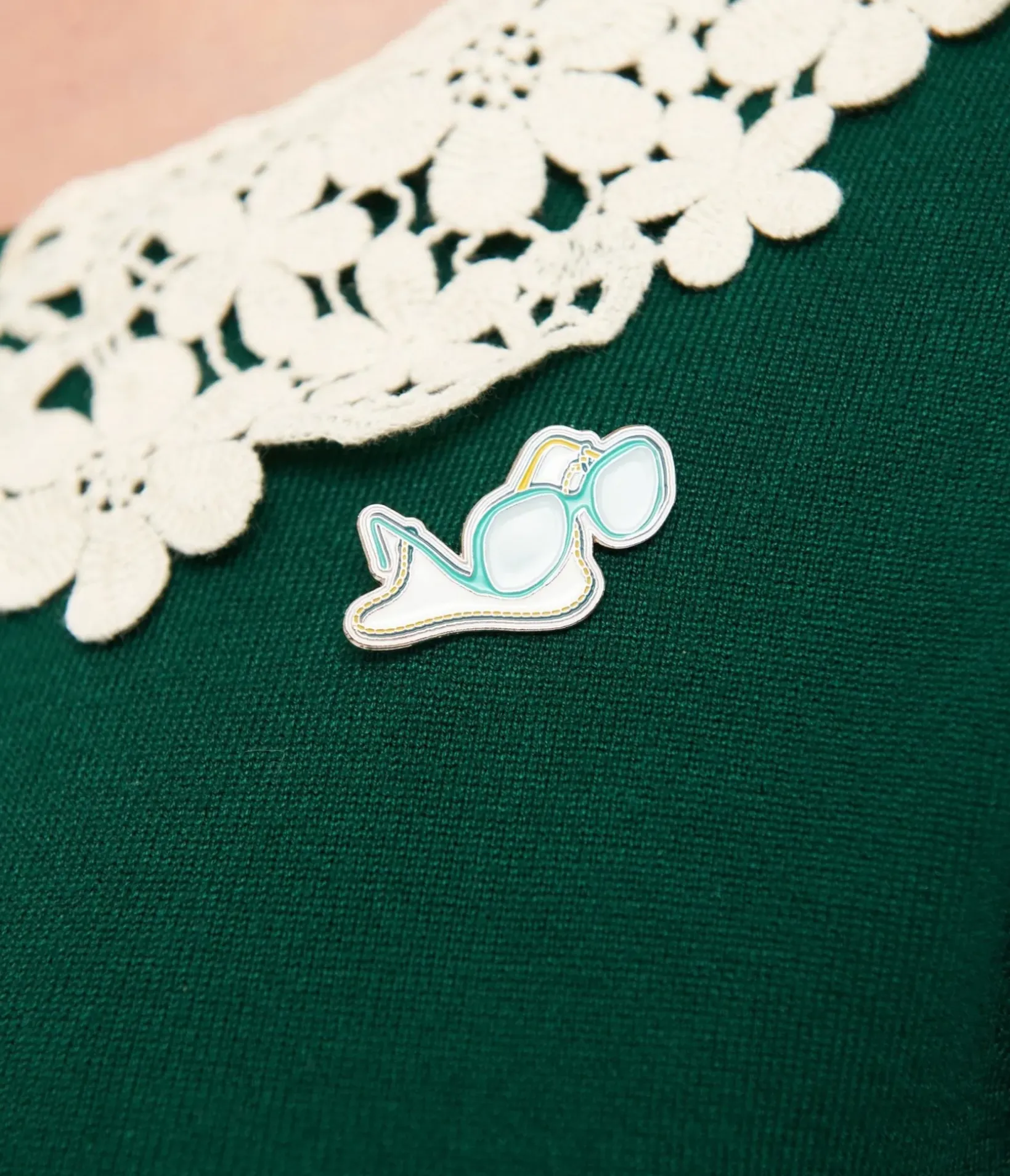 Unique Vintage Sweaters & Cardigans|Work Wear>The Golden Girls x Green & White Lace Sophia Bookworm Cardigan