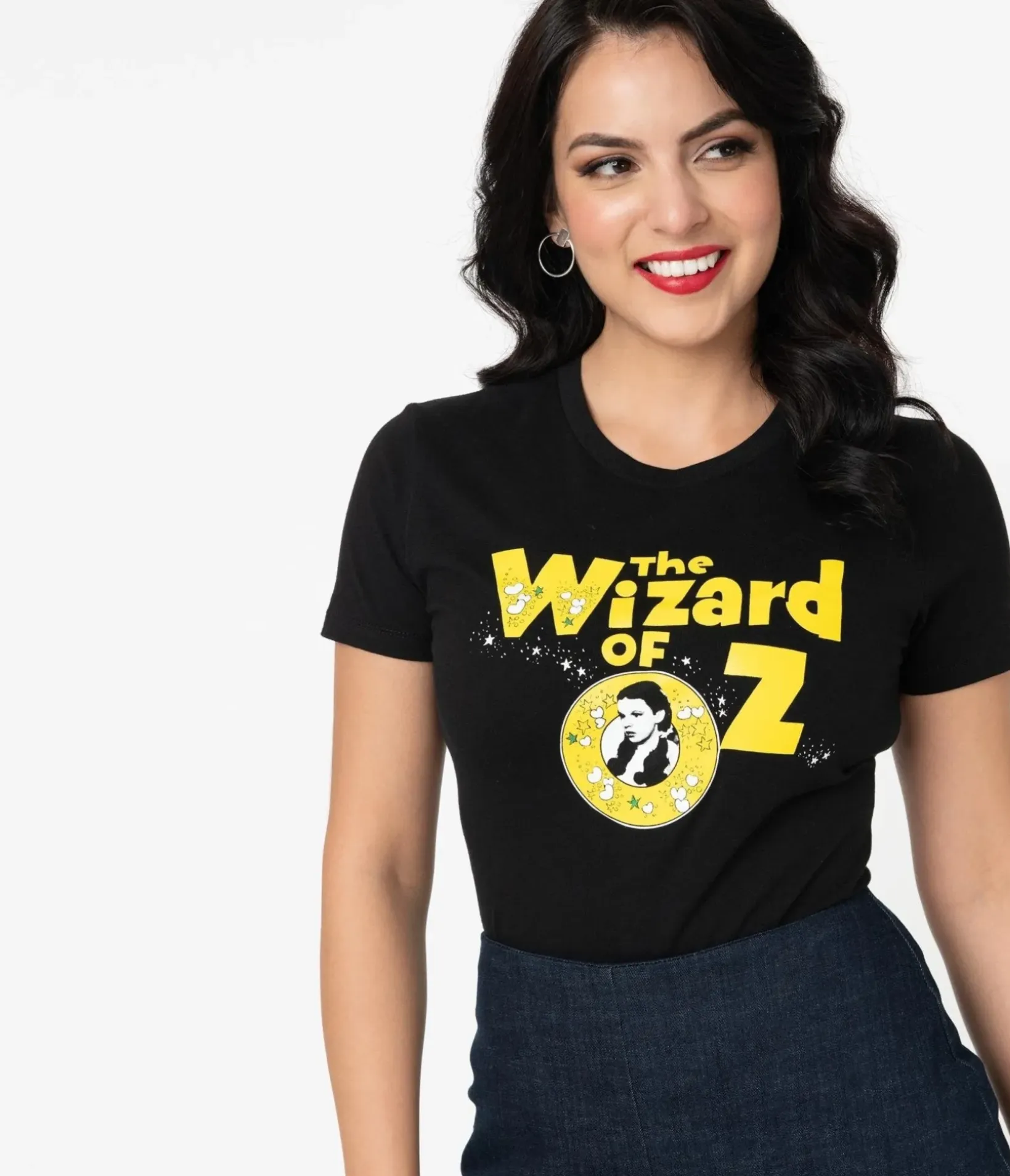 Unique Vintage Graphic Tees>The Wizard Of Oz x Retro Logo Fitted Tee