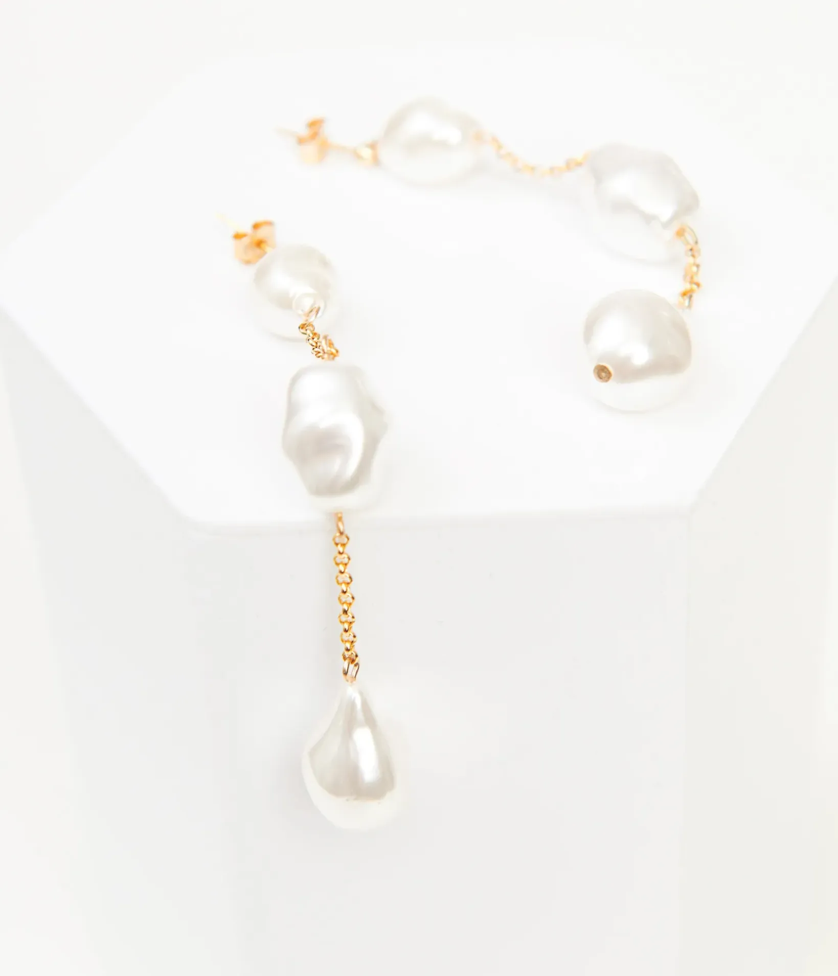 Unique Vintage Work Wear|Summer Vacation>Tiered Pearl Drop Earrings