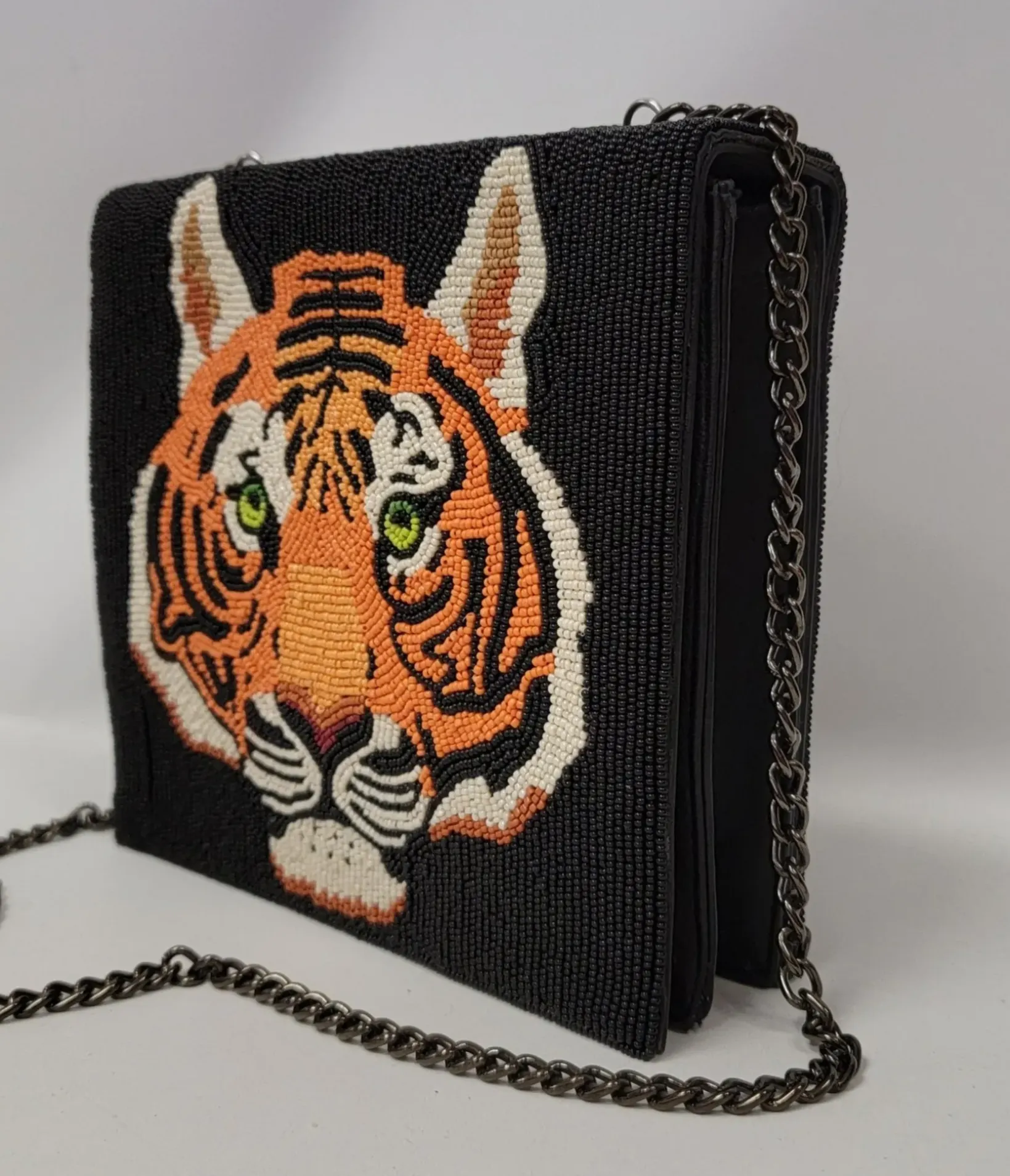 Unique Vintage Novelty Bags>Tiger Beaded Leatherette Crossbody Bag