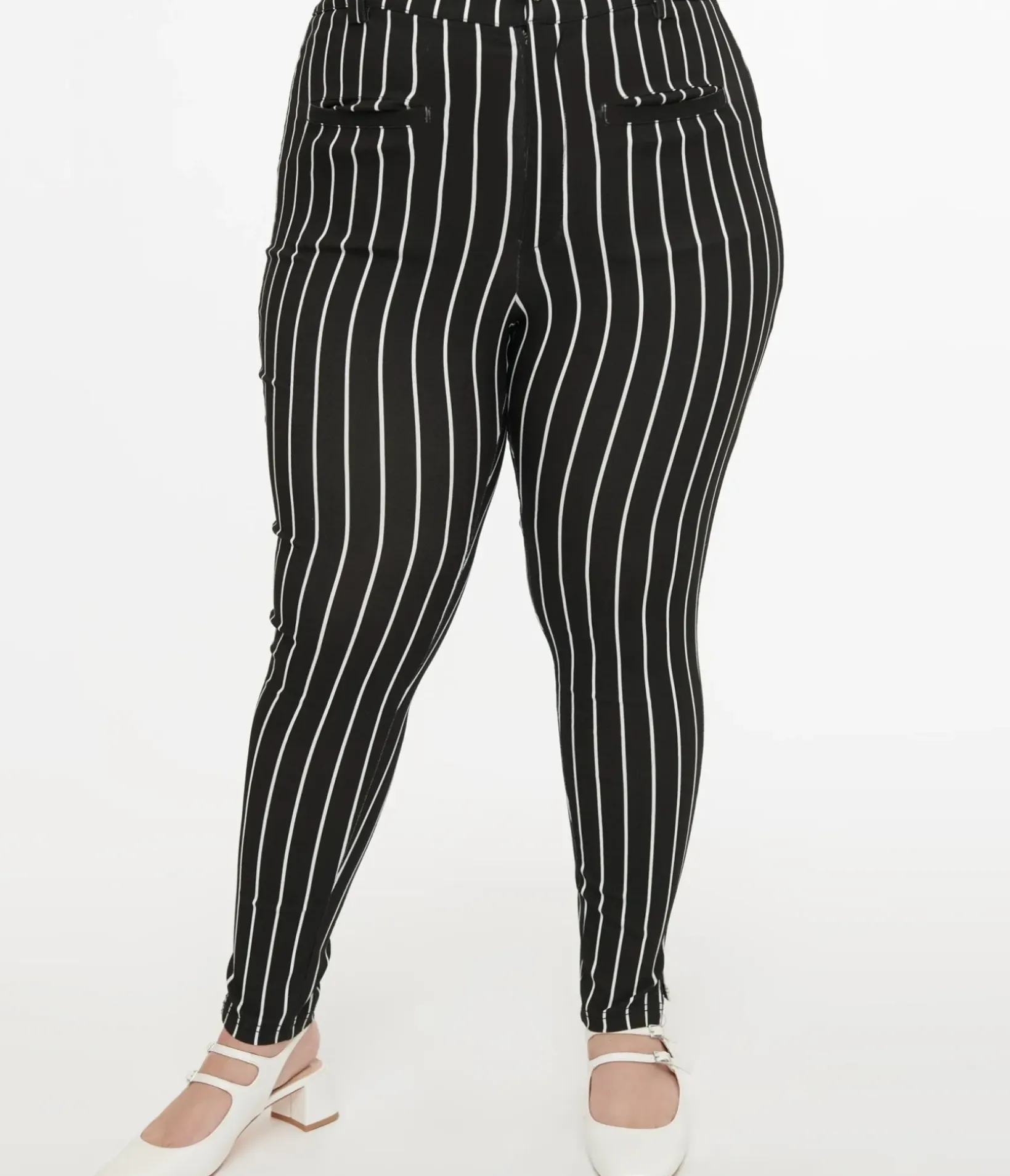 Unique Vintage Pants|All Things Black>Tim Burton’s The Nightmare Before Christmas by Plus Size Black & White Stripe Jack Skellington Stretch Pants