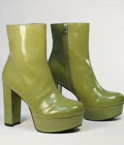 Unique Vintage Boots><noscript><img width=
