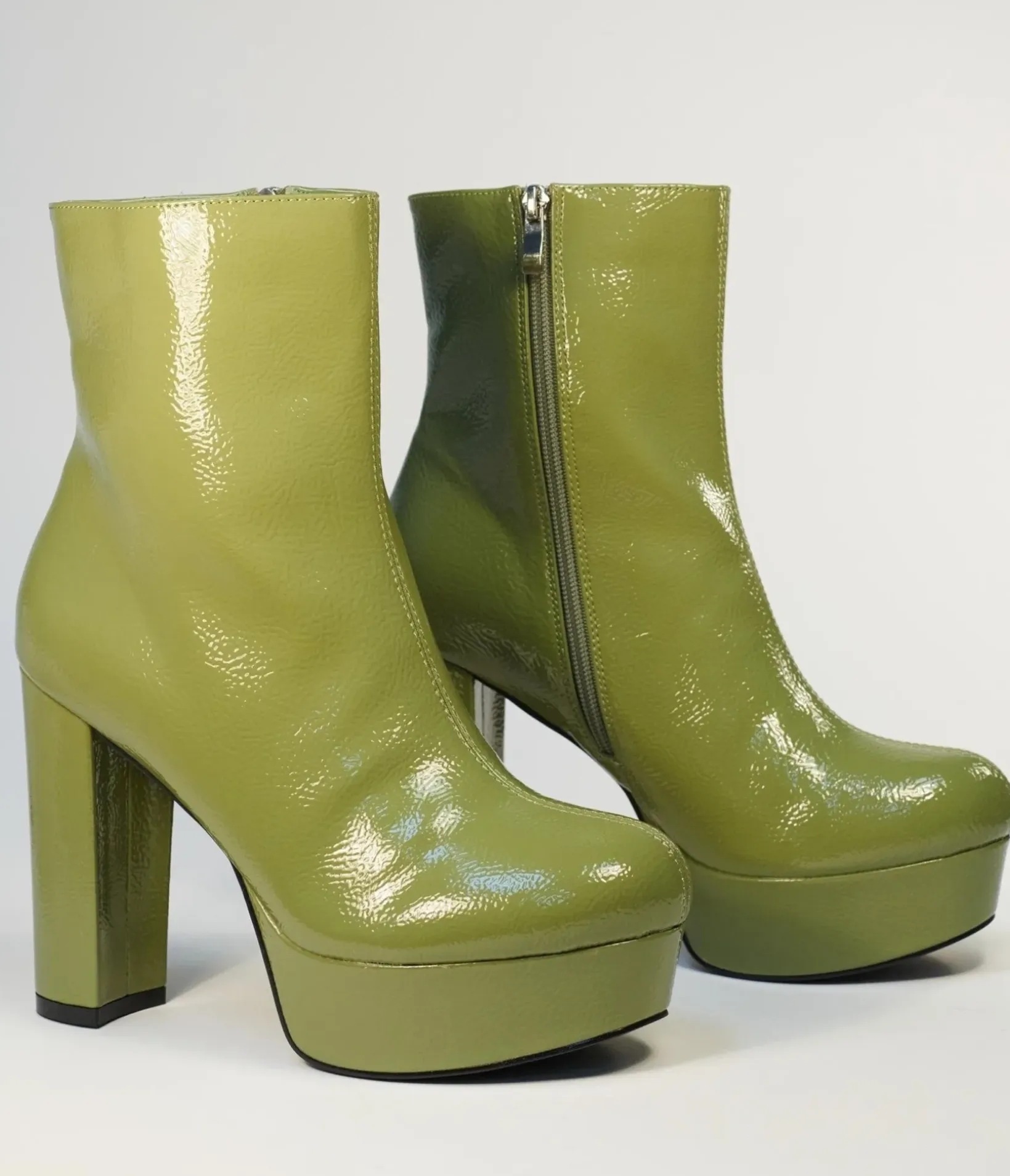 Unique Vintage Boots>Avocado Green Platform Heel Ankle Boots