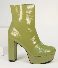 Unique Vintage Boots><noscript><img width=