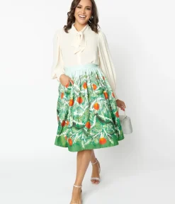 Unique Vintage All Things Red>Green Evergreen & Red Ornaments Swing Skirt