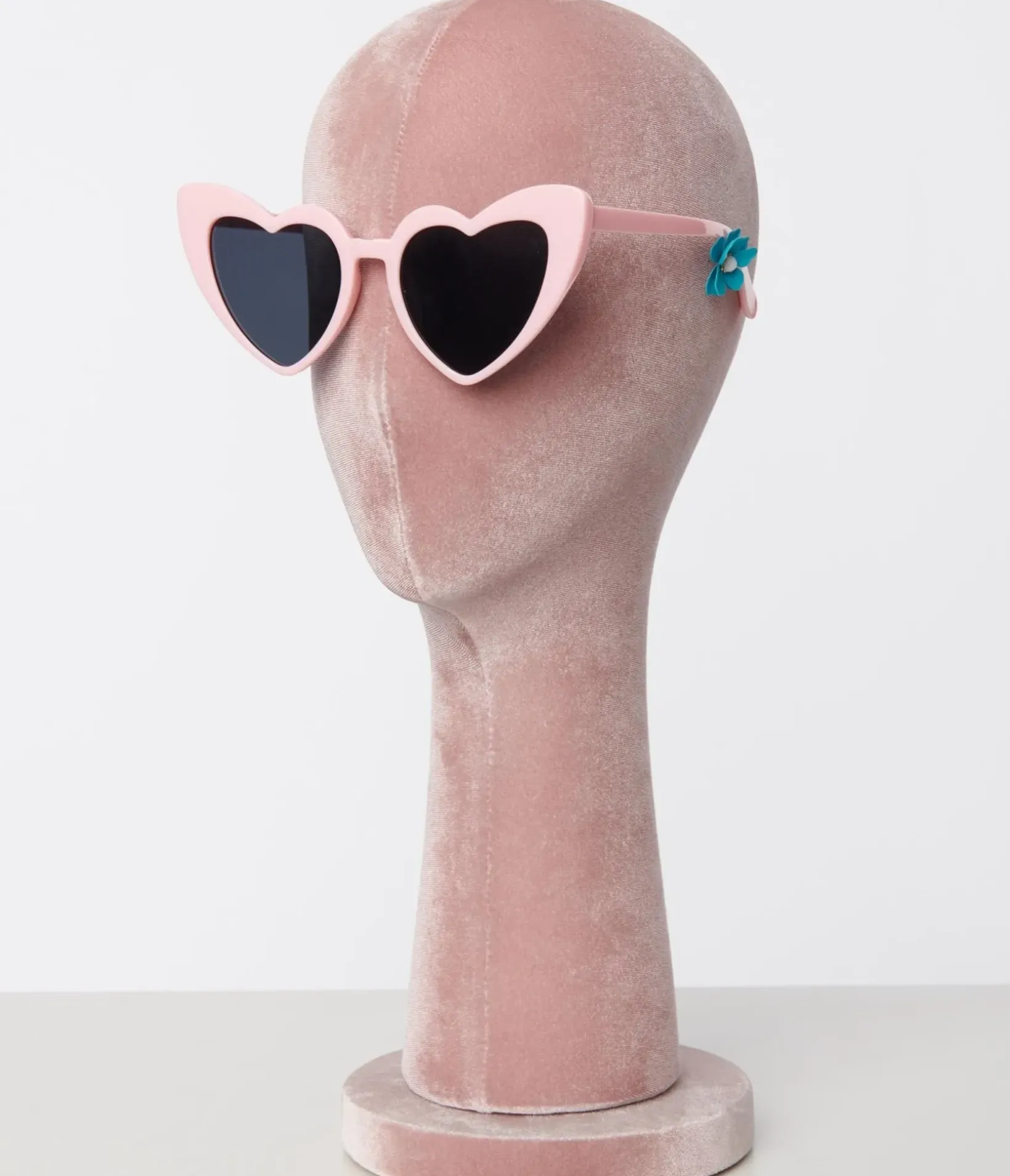 Unique Vintage Concert & Festivals|All Things Pink>Light Pink Heart Sunglasses