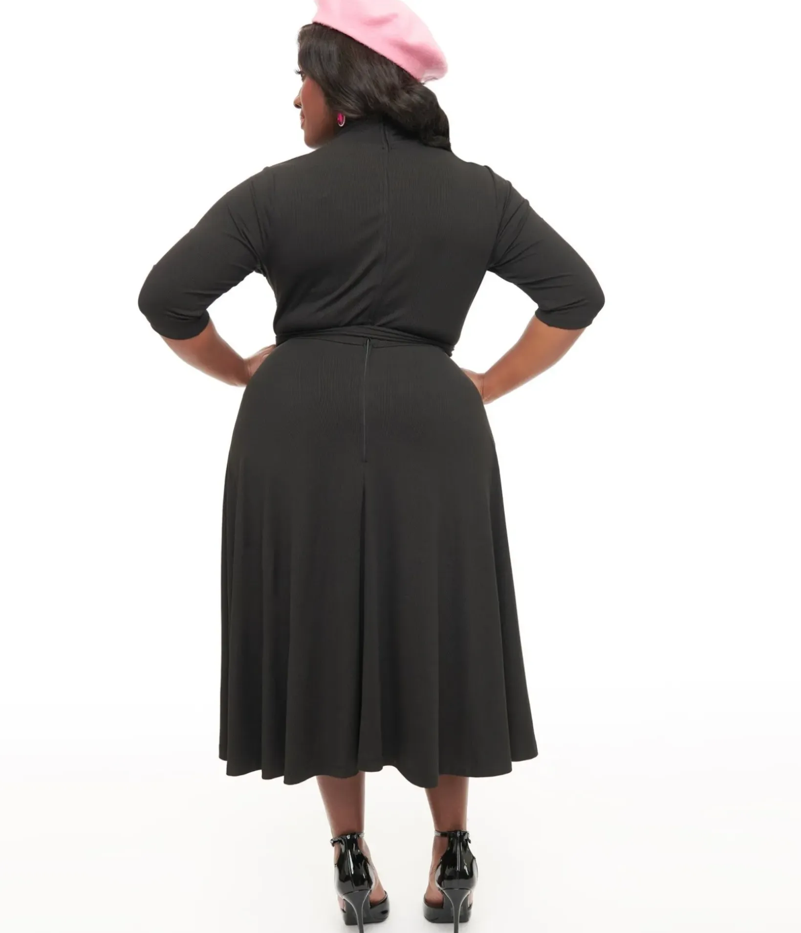 Unique Vintage Midi|Pocket Dresses>Plus Size 1950s Black Turtleneck Midi Dress