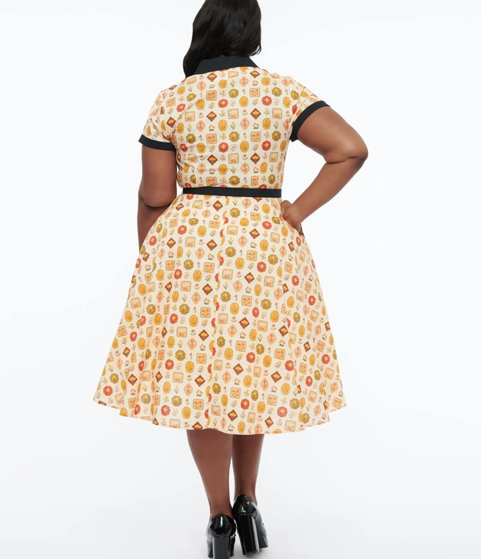 Unique Vintage Swing|Pocket Dresses>Plus Size 1950s Cream Floral Alexis Swing Dress