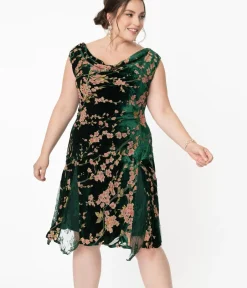 Unique Vintage Special Occasion|Bridesmaid Dresses>Plus Size 1920s Emerald Velvet Floral Burnout Hemingway Flapper Dress