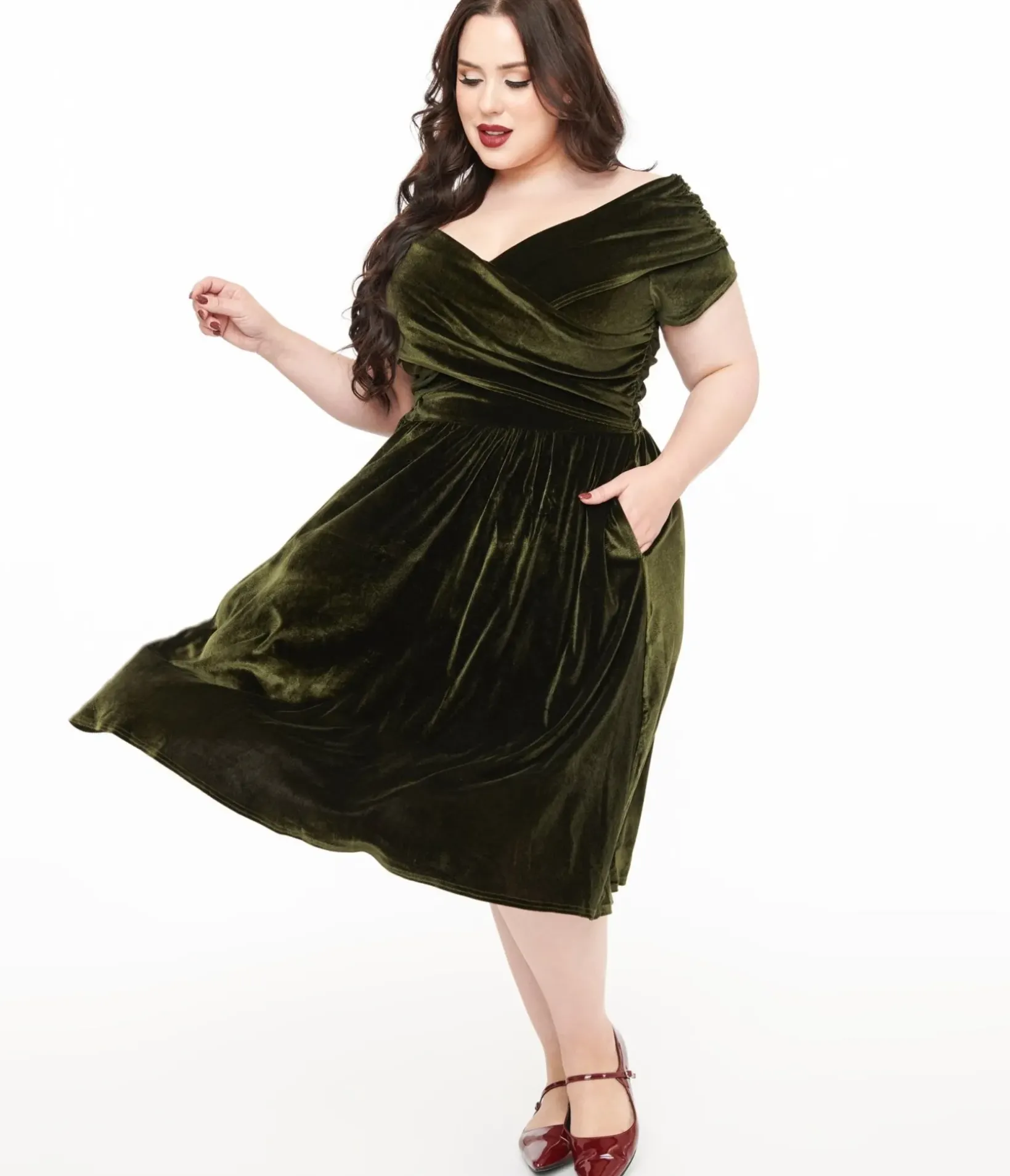Unique Vintage Swing|Pocket Dresses>Plus Size 1950s Olive Green Shirred Velvet Swing Dress