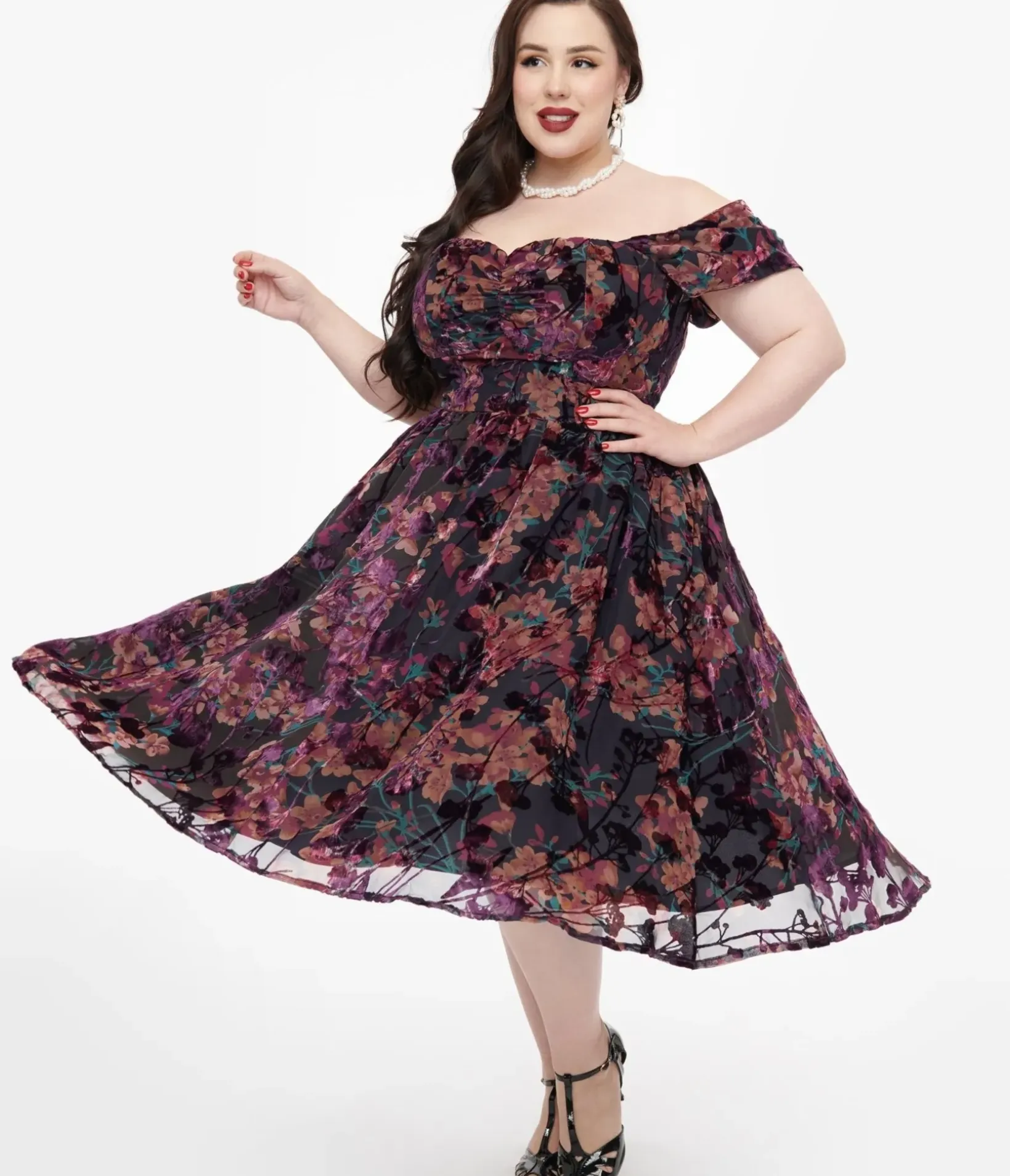 Unique Vintage Fit & Flare|Pocket Dresses>Plus Size 1950s Purple Floral Velvet Burnout Off Shoulder Flare Dress