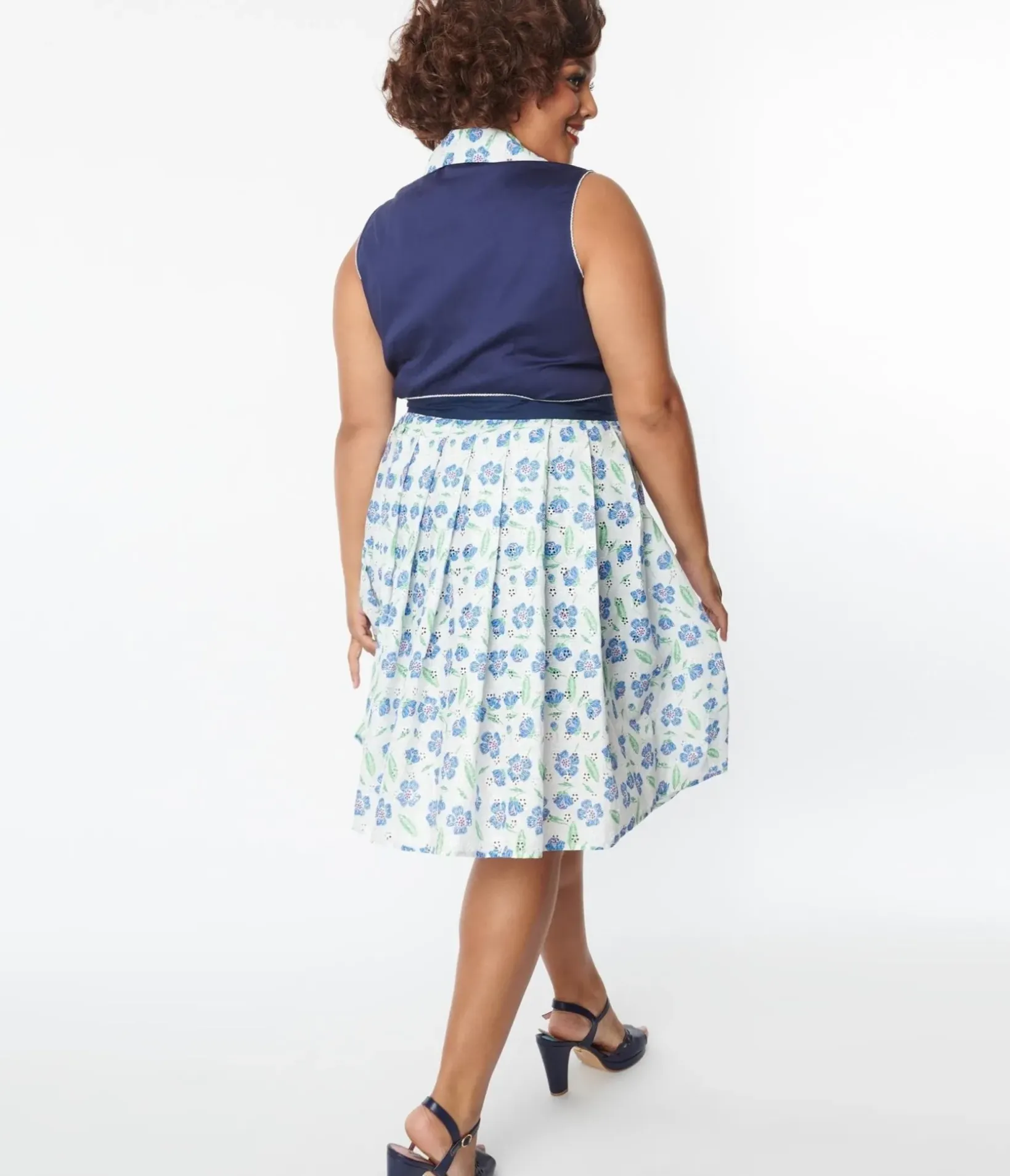 Unique Vintage Skirts|Skirts>Plus Size White & Blue Floral Eyelet Collins Wrap Swing Skirt