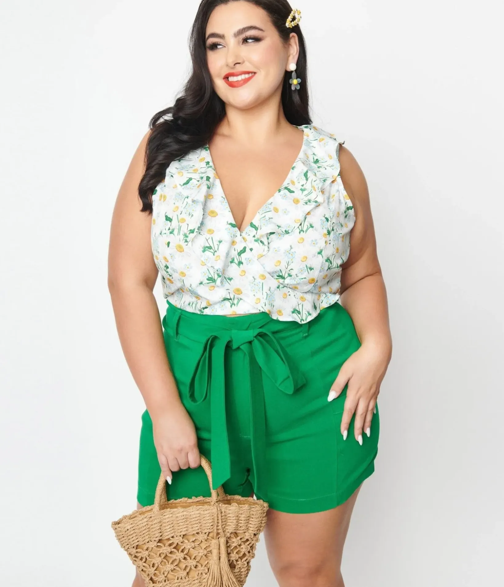 Unique Vintage Fit & Flare|Everyday Dresses>Plus Size White Daisy Print Sleeveless Blouse
