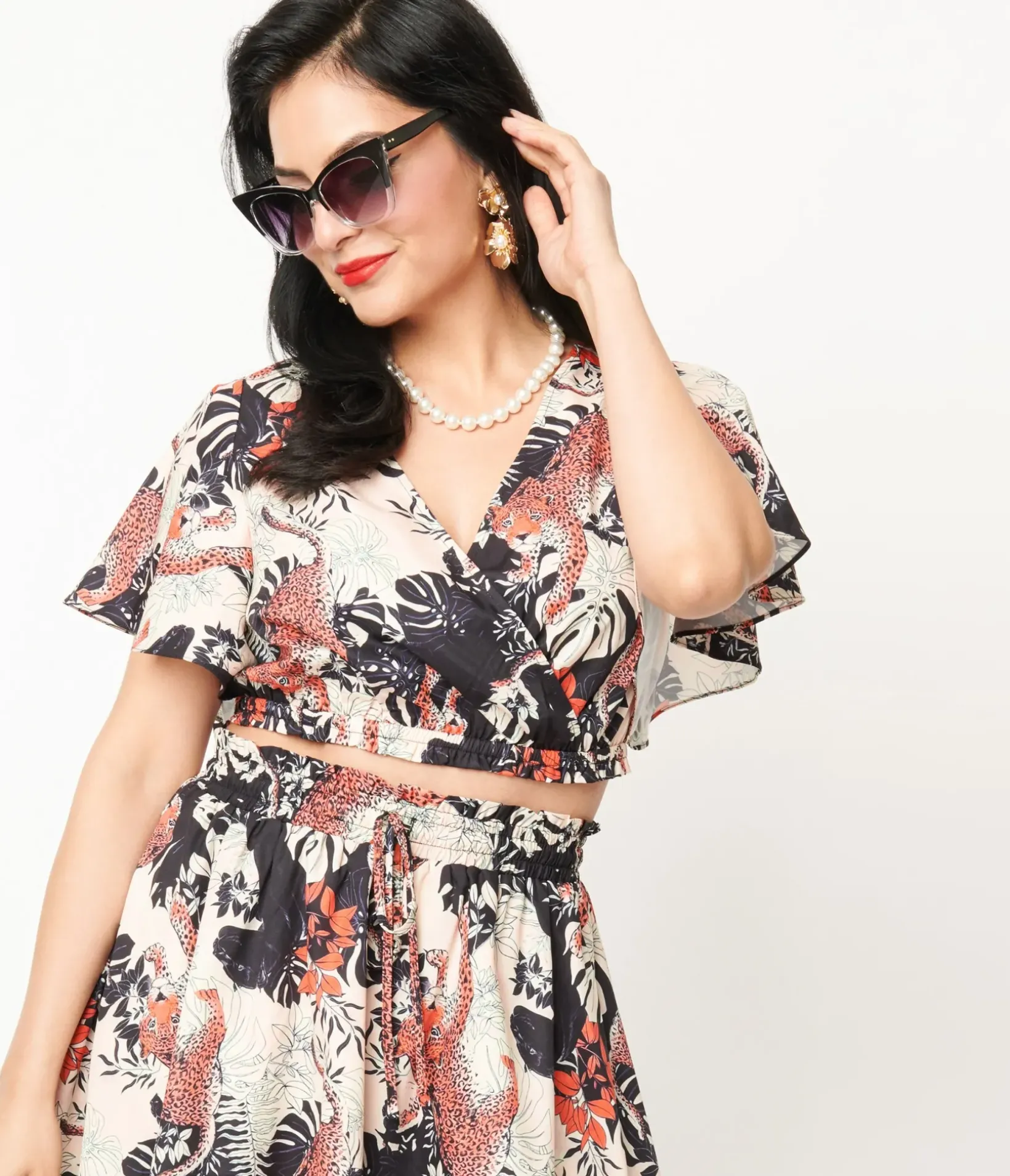 Unique Vintage Blouses|All Things Black>1960s Black Jungle Cat Print Dottie Crop Top