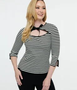 Unique Vintage All Things Black><noscript><img width=