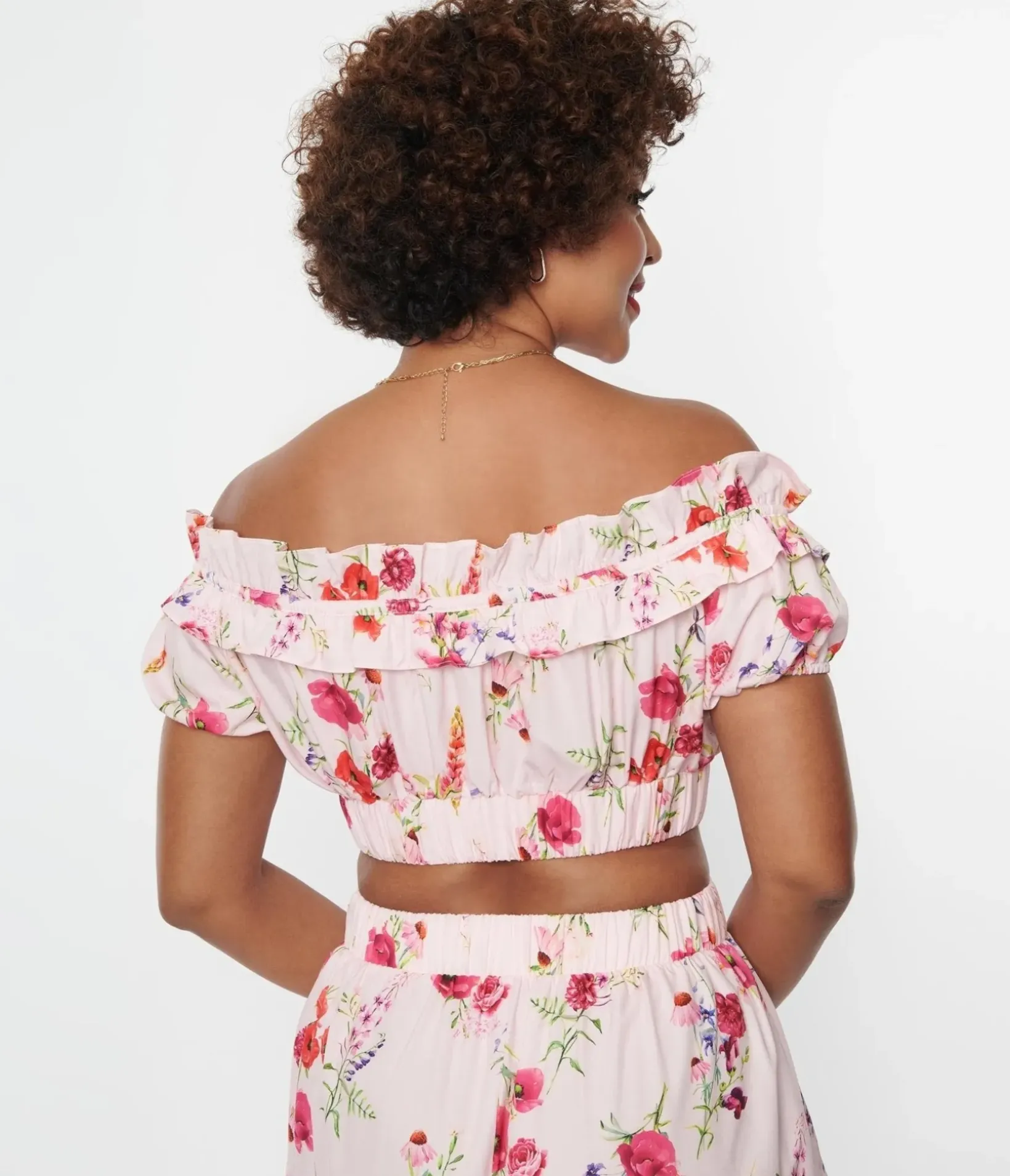 Unique Vintage All Things Pink>1970s Light Pink Floral Ruffle Up Crop Top