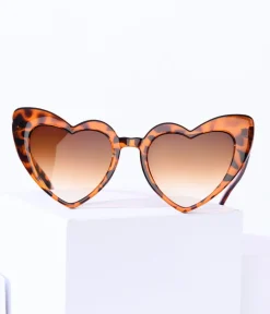 Unique Vintage Summer Vacation|Sunglasses>Tortoise Heart Sunglasses