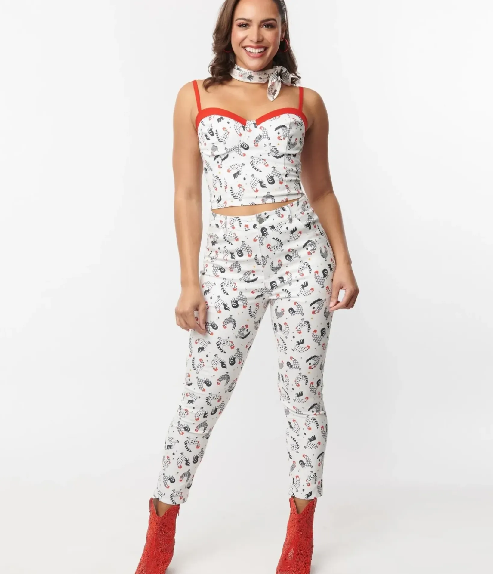 Unique Vintage Pants>White Chicken Print Cropped Capris