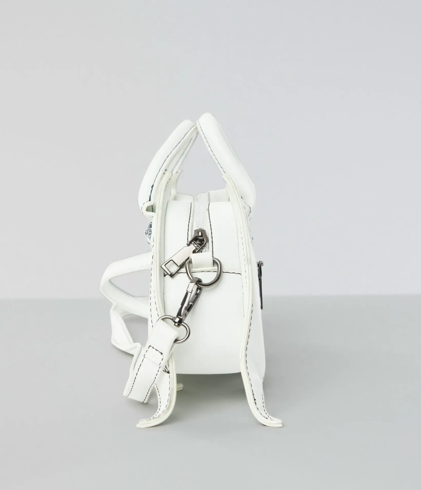 Unique Vintage Halloween|Novelty Bags>White Bat Webbed Handbag