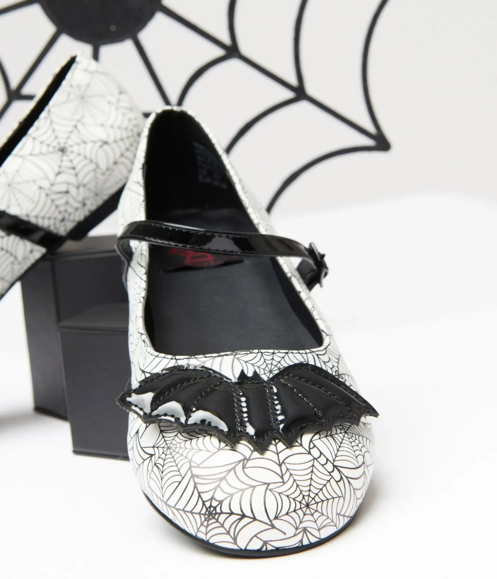 Unique Vintage Halloween|Flats>White & Black Bat Spiderweb Mary Jane Flats