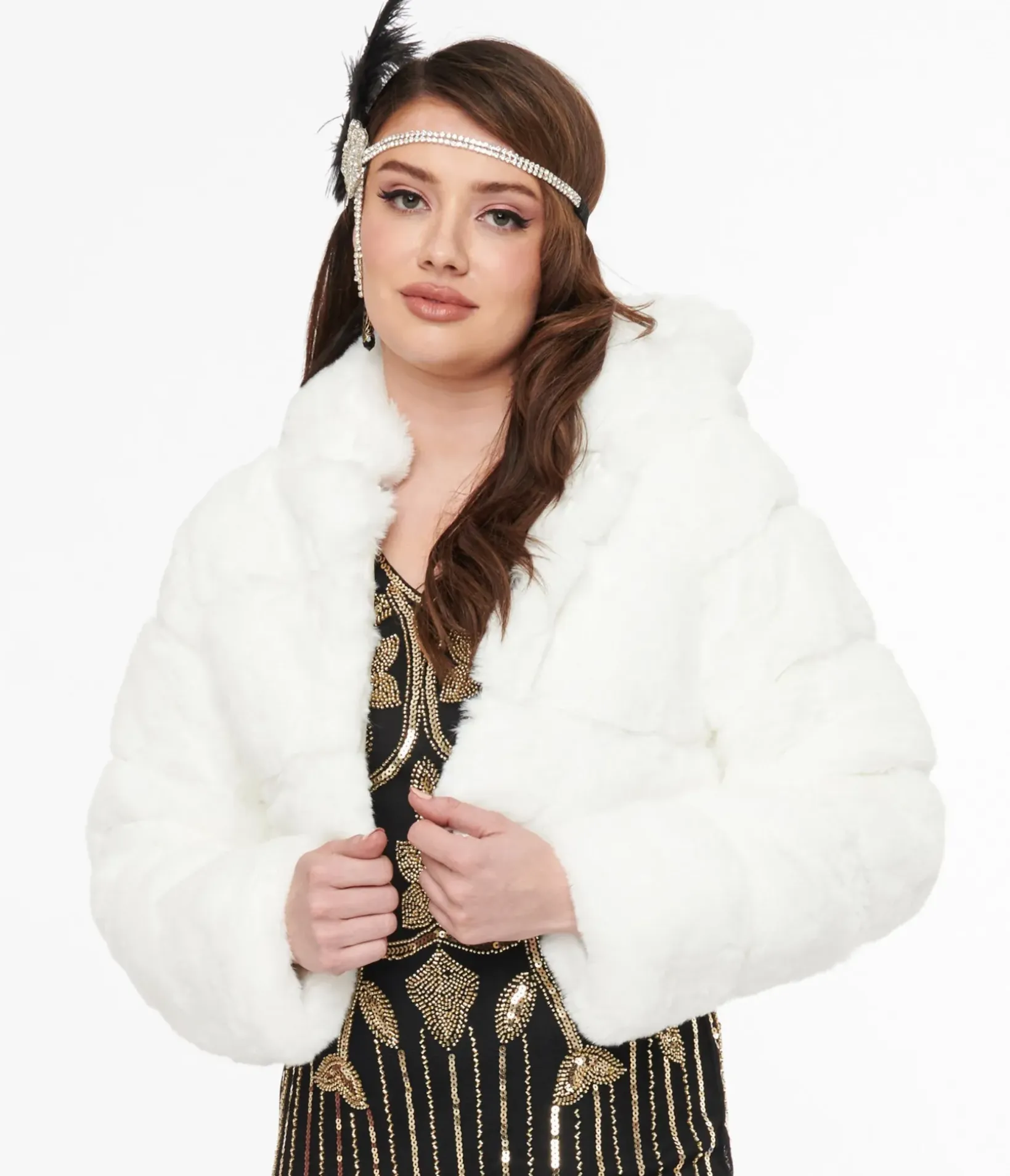 Unique Vintage Coats & Jackets>White Faux Fur Puffer Crop Jacket