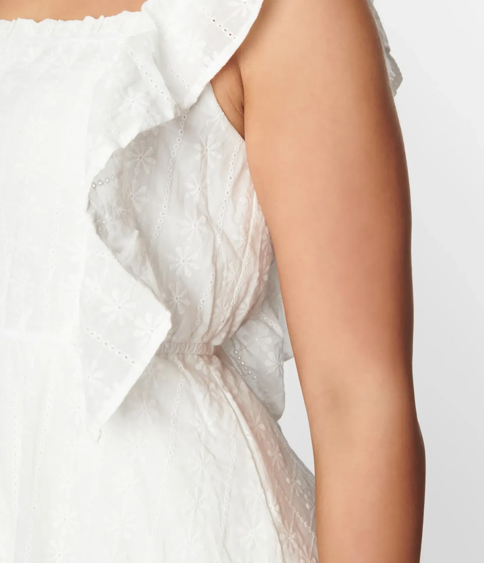 Unique Vintage Pocket Dresses|Everyday Dresses>White Floral Embroidered Ruffled Shift Dress