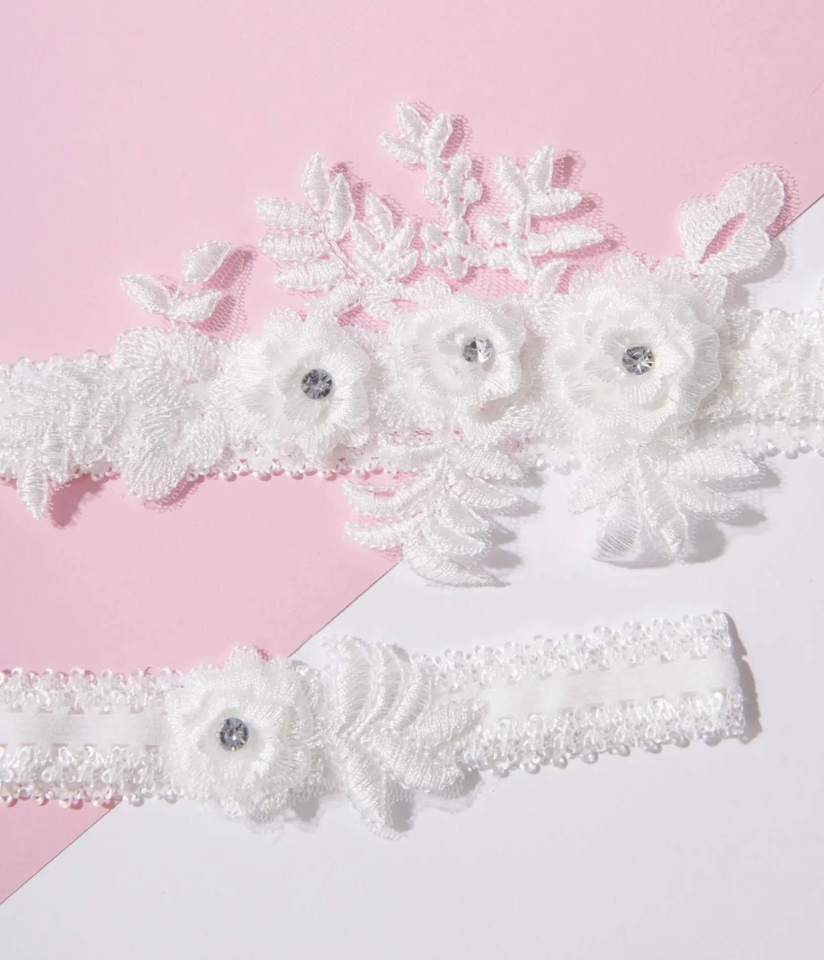 Unique Vintage Special Occasion|Wedding Accessories>White Rhinestone Floral Garter Set