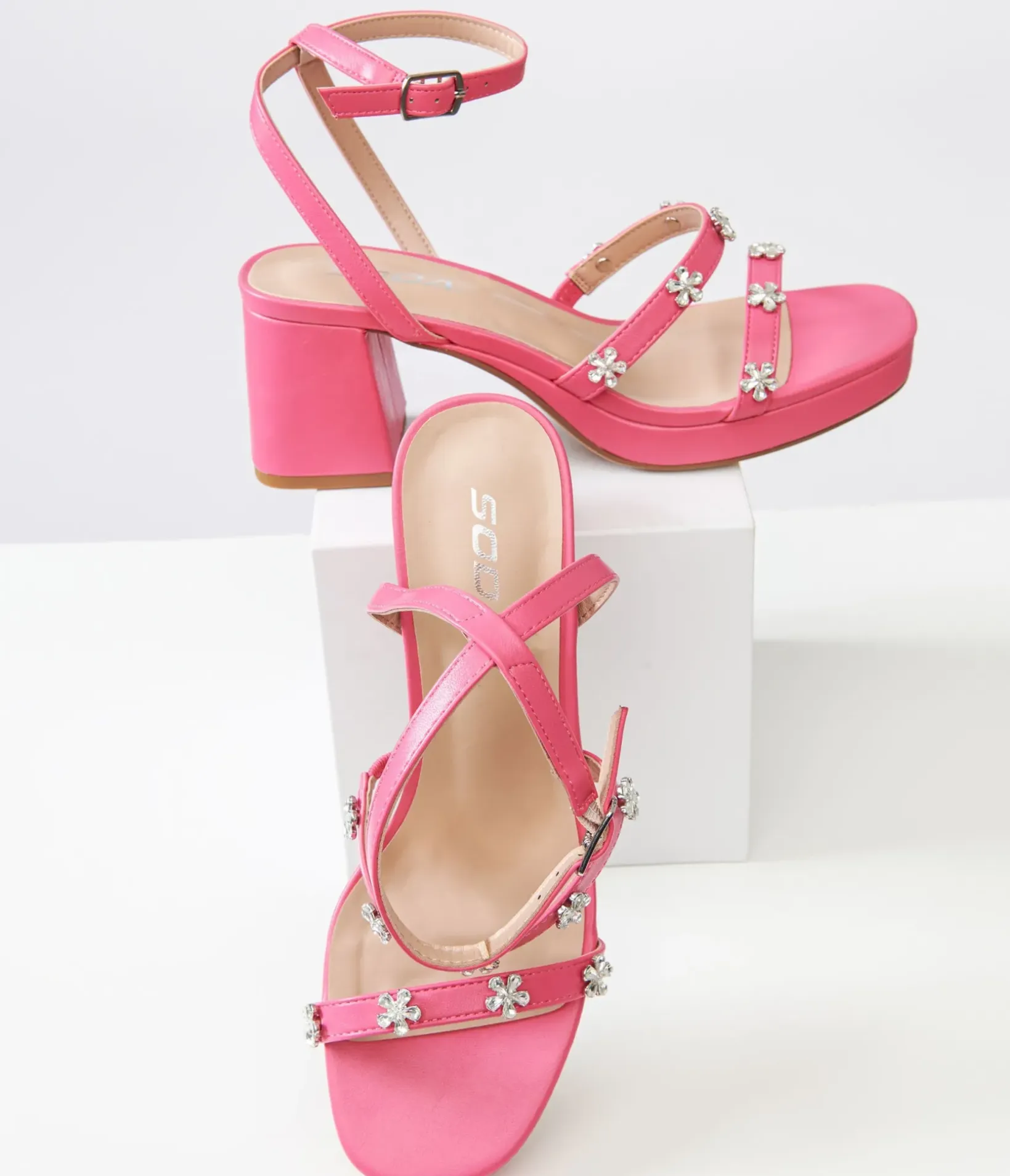 Unique Vintage Heels|Sandals>Y2K Pink Leatherette & Rhinestone Floral Platform Heels